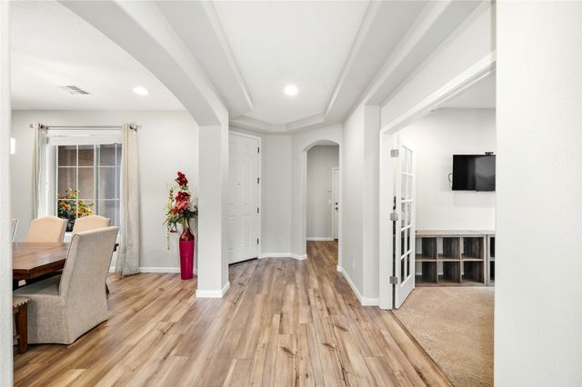 15 Wirecrest Lane, Santa Fe, NM 87508