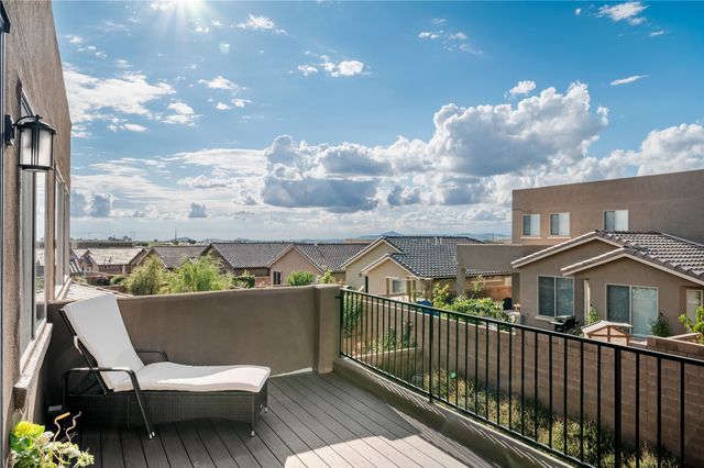 15 Wirecrest Lane, Santa Fe, NM 87508