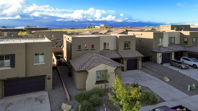 15 Wirecrest Lane, Santa Fe, NM 87508