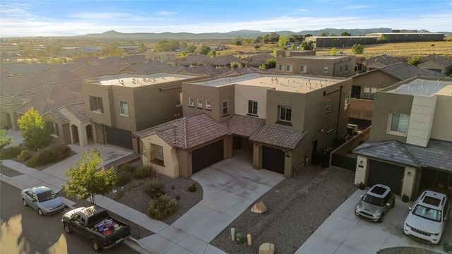 15 Wirecrest Lane, Santa Fe, NM 87508