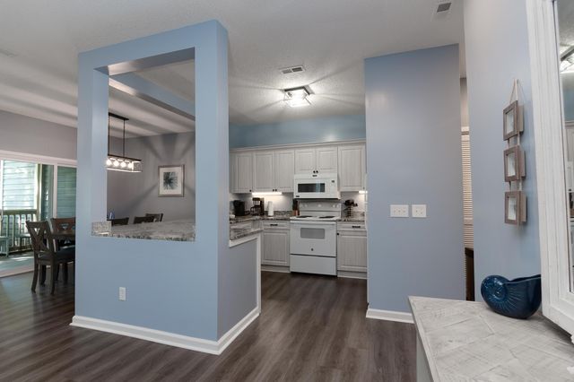 820 Castleford Cir Apt 6A, Myrtle Beach, SC 29572