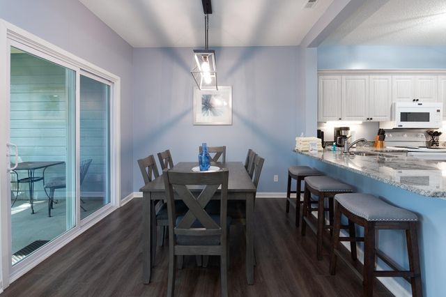 820 Castleford Cir Apt 6A, Myrtle Beach, SC 29572