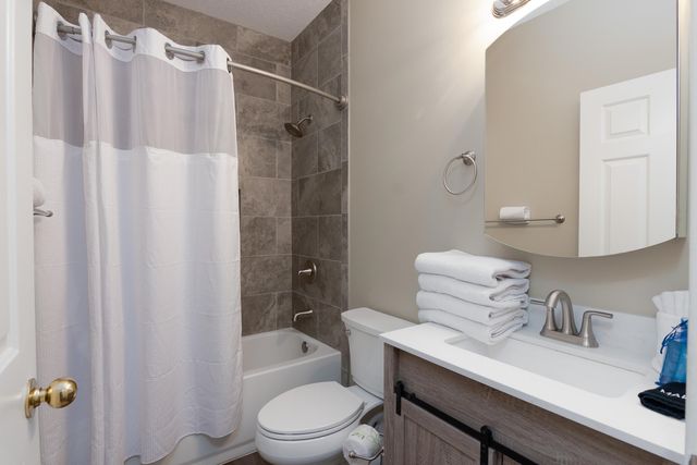 820 Castleford Cir Apt 6A, Myrtle Beach, SC 29572