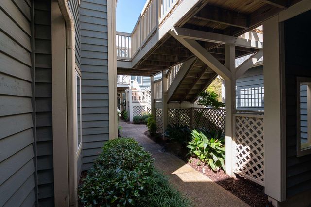 820 Castleford Cir Apt 6A, Myrtle Beach, SC 29572