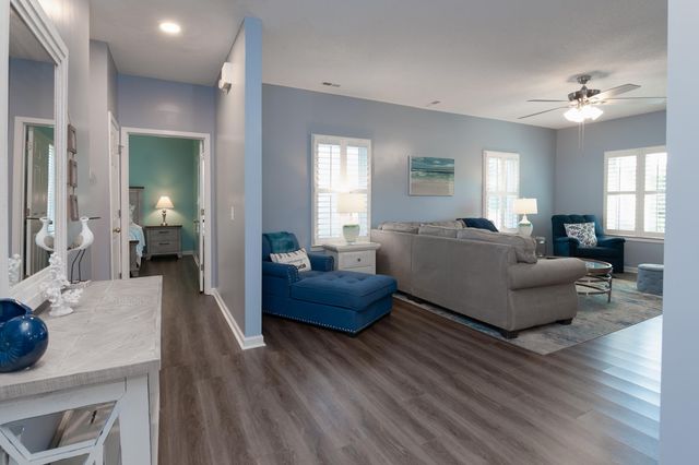 820 Castleford Cir Apt 6A, Myrtle Beach, SC 29572