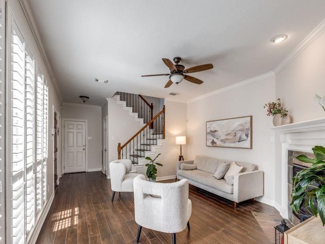 1159 Enclave Square E, Houston, TX 77077