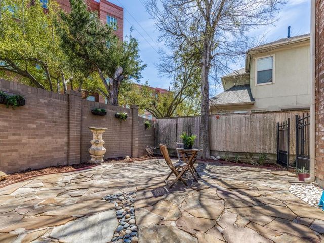 1159 Enclave Square E, Houston, TX 77077