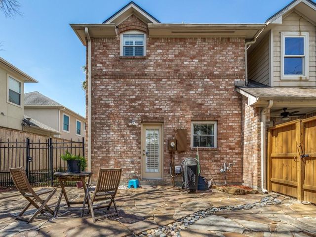 1159 Enclave Square E, Houston, TX 77077