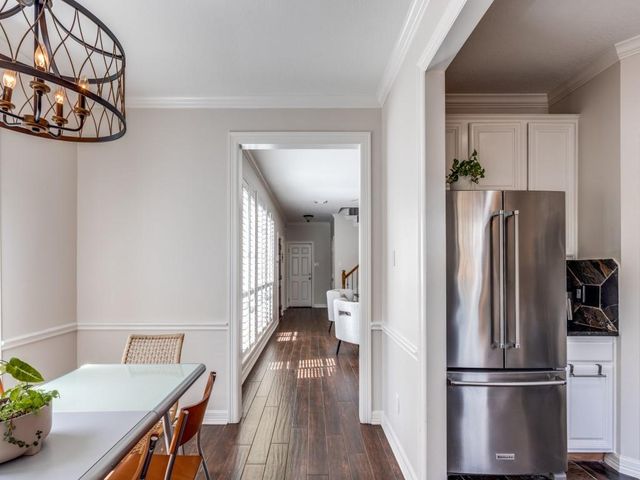 1159 Enclave Square E, Houston, TX 77077