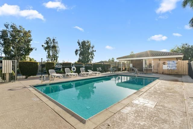 1075 N Escondido 104, Escondido, CA 92026