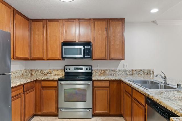 1075 N Escondido 104, Escondido, CA 92026