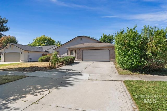 1681 E Laurelwood, Eagle, ID 83616