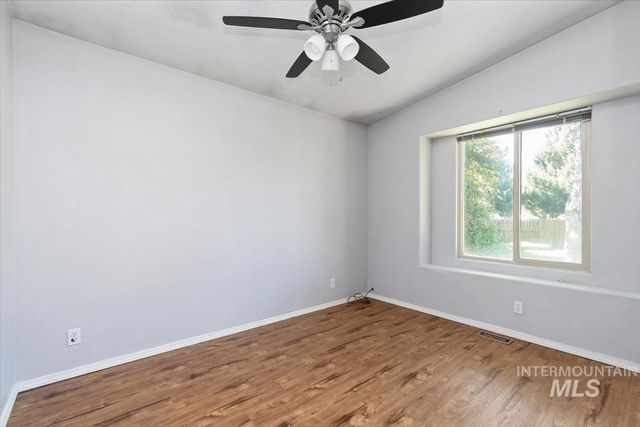 1681 E Laurelwood, Eagle, ID 83616
