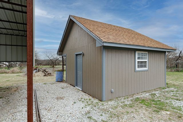 158 County Road 3351, Paradise, TX 76073