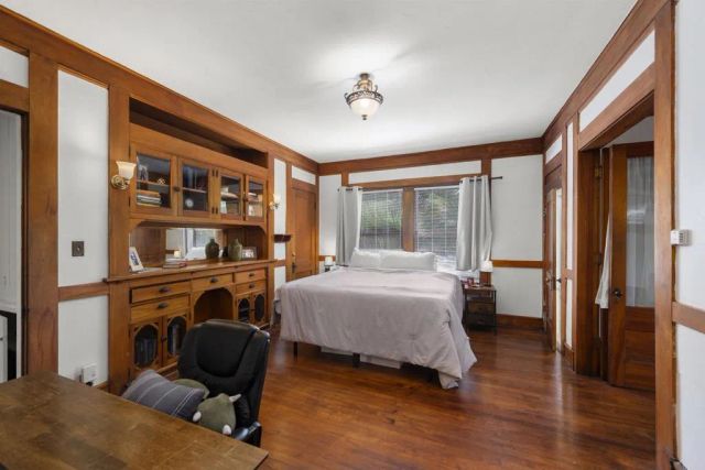 1042-1050 Adella Avenue, Coronado, CA 92118