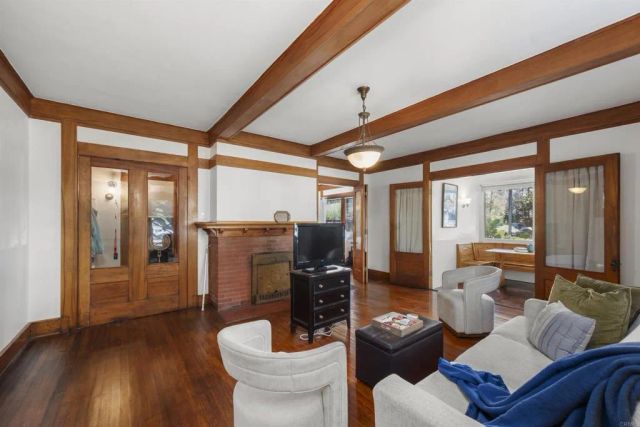 1042-1050 Adella Avenue, Coronado, CA 92118