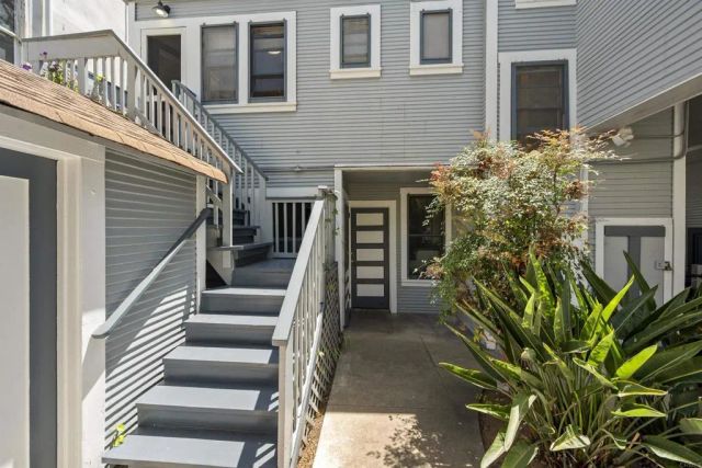 1042-1050 Adella Avenue, Coronado, CA 92118