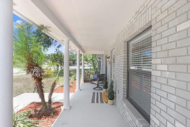 2404 BUCKHORN MANOR DRIVE, Valrico, FL 33594