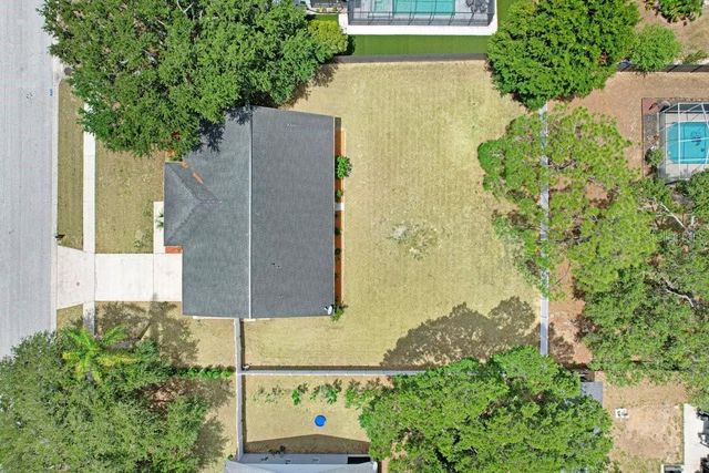 2404 BUCKHORN MANOR DRIVE, Valrico, FL 33594