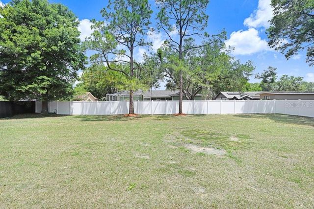 2404 BUCKHORN MANOR DRIVE, Valrico, FL 33594