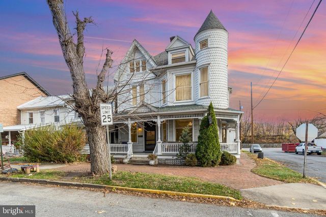 67 S 2ND ST, Newport, PA 17074