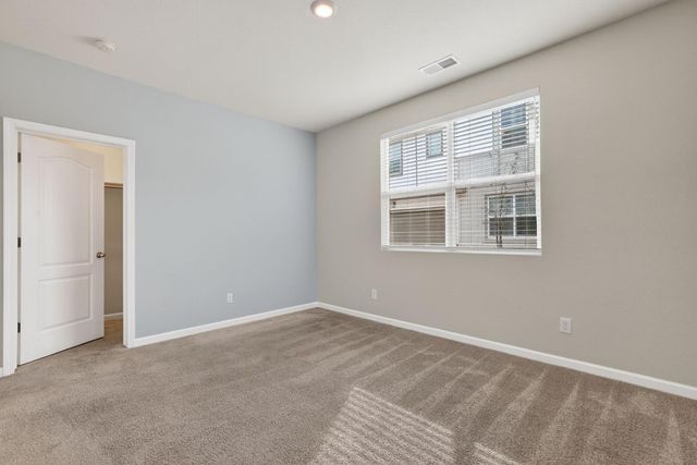 3225 Sunny Gate Ln, Folsom, CA 95630