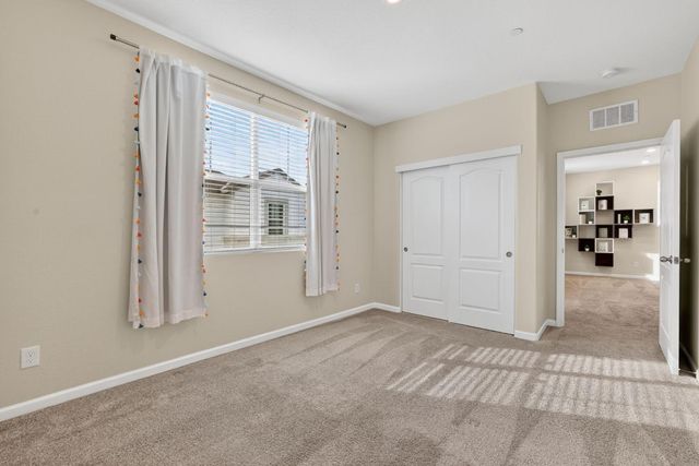 3225 Sunny Gate Ln, Folsom, CA 95630