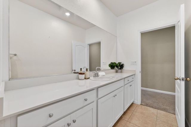 3225 Sunny Gate Ln, Folsom, CA 95630