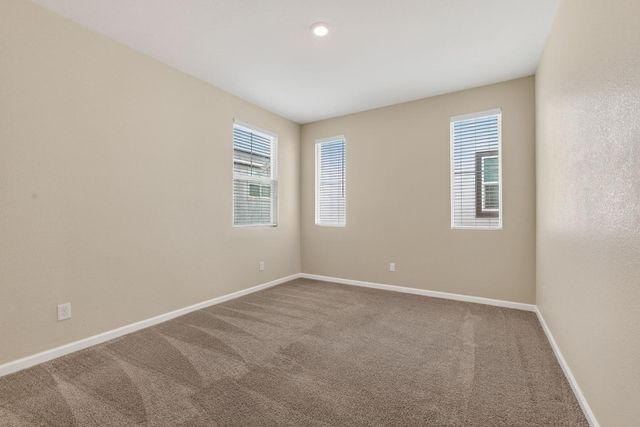 3225 Sunny Gate Ln, Folsom, CA 95630