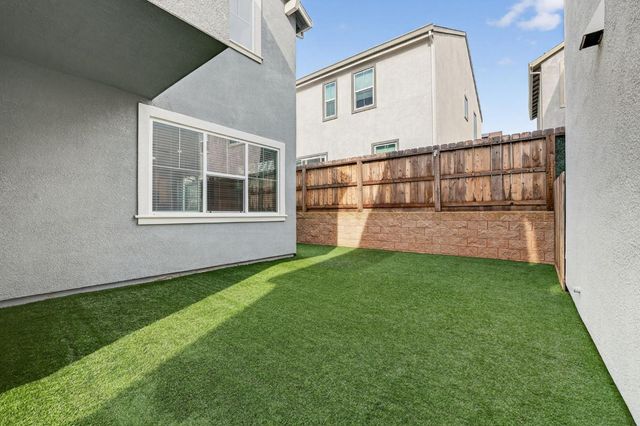 3225 Sunny Gate Ln, Folsom, CA 95630