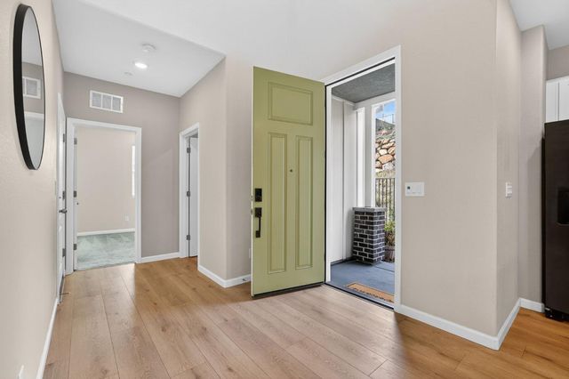 3225 Sunny Gate Ln, Folsom, CA 95630