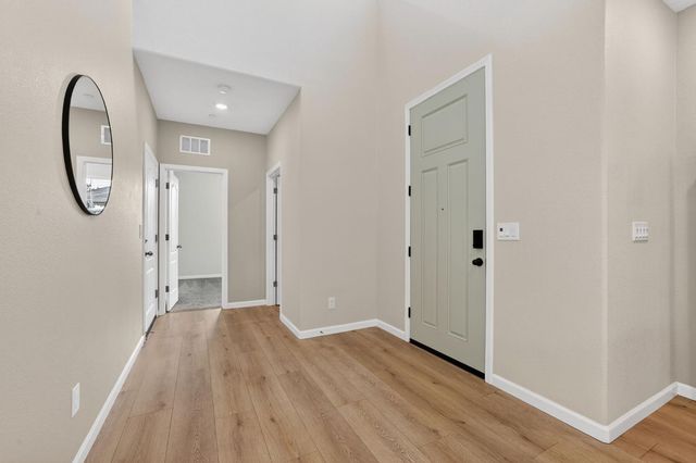 3225 Sunny Gate Ln, Folsom, CA 95630