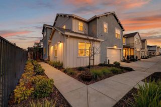 3225 Sunny Gate Ln, Folsom, CA 95630