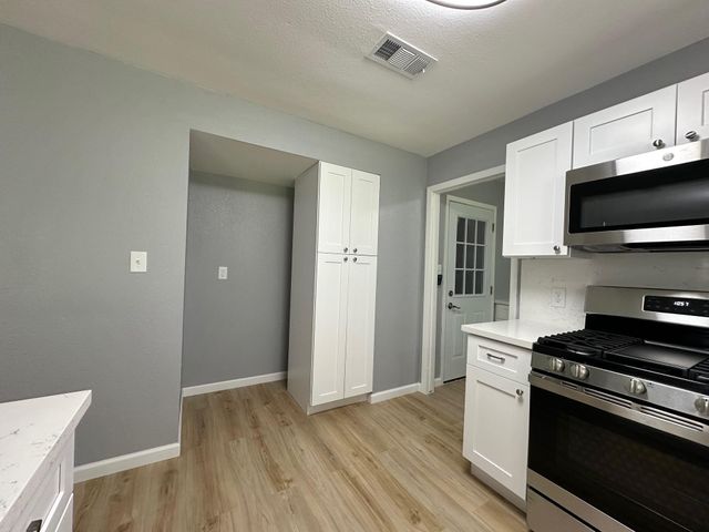 802 E Terrell Avenue, Crockett, TX 75835