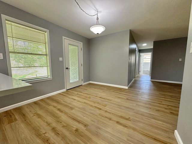 802 E Terrell Avenue, Crockett, TX 75835