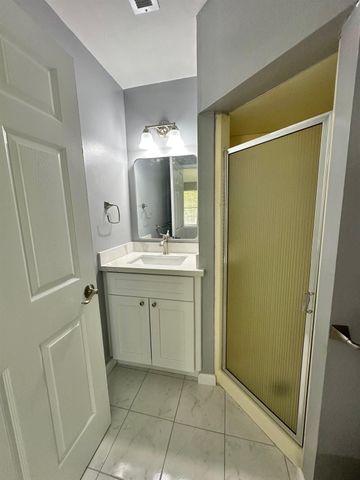 802 E Terrell Avenue, Crockett, TX 75835