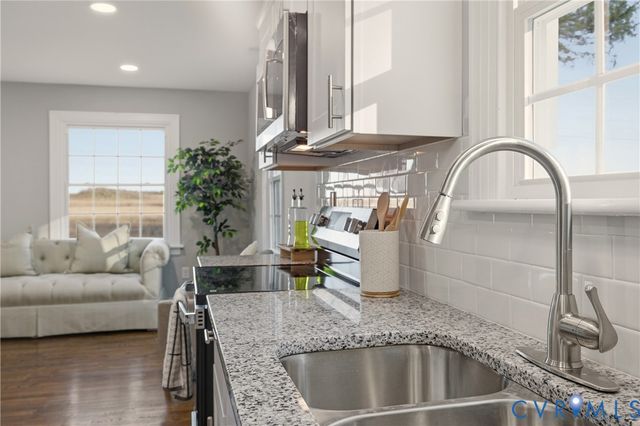 6280 Monahan Rd, Henrico, VA 23231