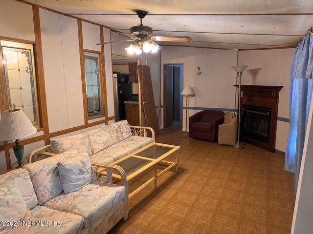 1056 BELLAMY Road, Melrose, FL 32666