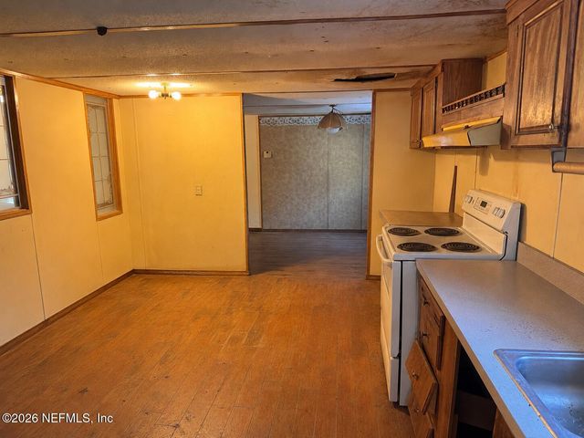 1056 BELLAMY Road, Melrose, FL 32666