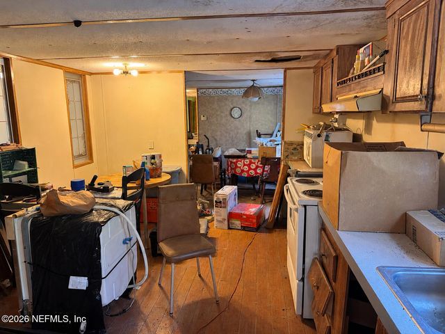 1056 BELLAMY Road, Melrose, FL 32666