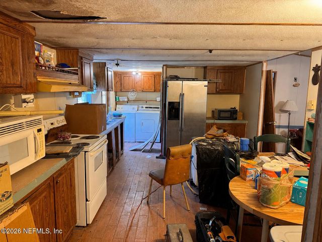 1056 BELLAMY Road, Melrose, FL 32666