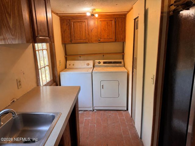 1056 BELLAMY Road, Melrose, FL 32666