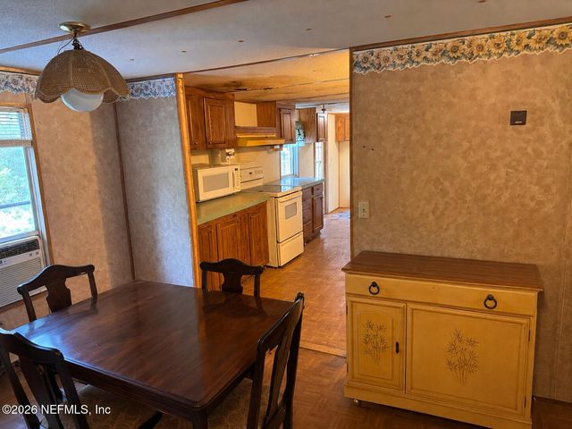 1056 BELLAMY Road, Melrose, FL 32666