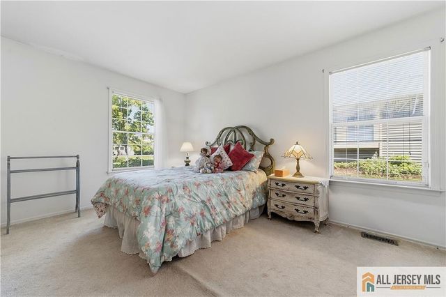 9 Patrick Henry A Court, Monroe, NJ 08831