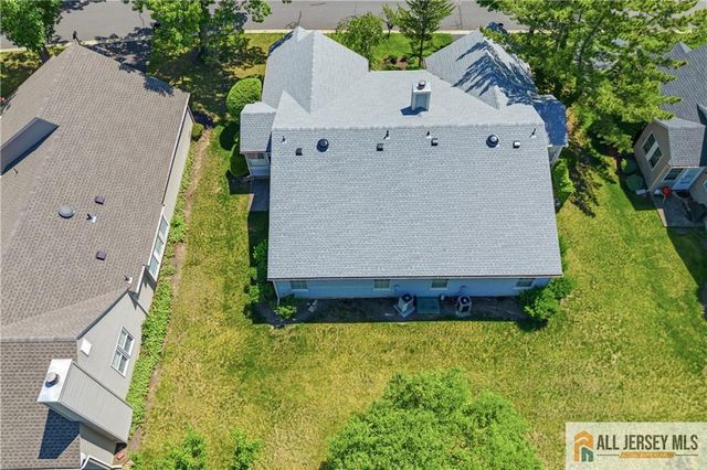 9 Patrick Henry A Court, Monroe, NJ 08831
