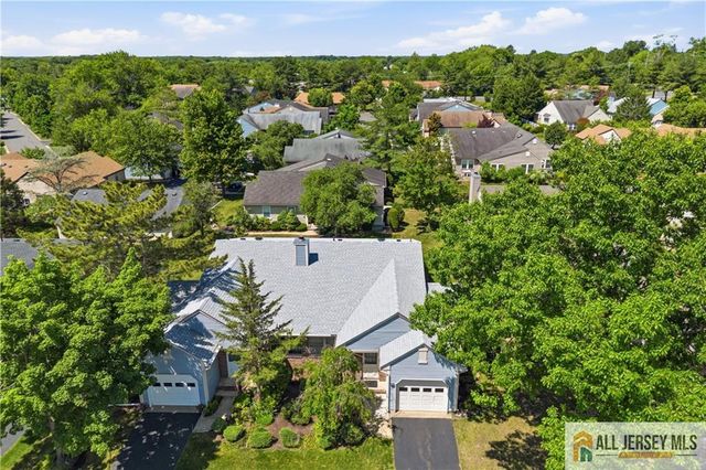 9 Patrick Henry A Court, Monroe, NJ 08831