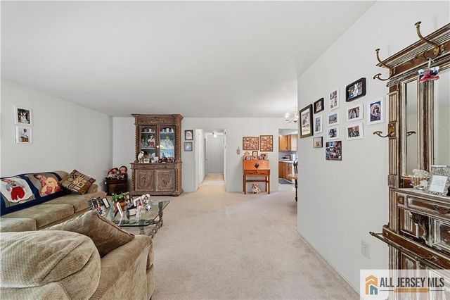 9 Patrick Henry A Court, Monroe, NJ 08831