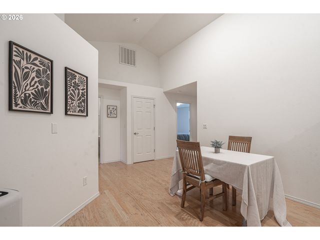 2443 Sw TAYLOR Dr, Mc Minnville, OR 97128