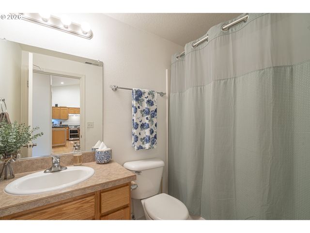2443 Sw TAYLOR Dr, Mc Minnville, OR 97128