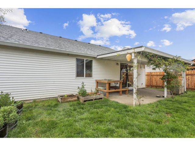 2443 Sw TAYLOR Dr, Mc Minnville, OR 97128